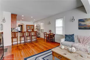 9 Waites, Newport, RI 02840 - Photo 2