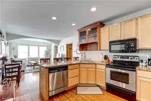 9 Waites, Newport, RI 02840 - Photo 4