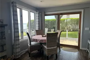 25 Bayside Ave, Portsmouth, RI 02871 - Photo 10