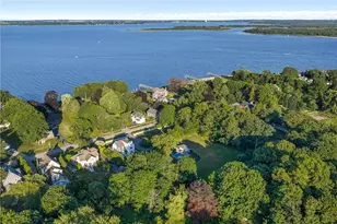127 Beacon Ave, Warwick, RI 02889 - Photo 4