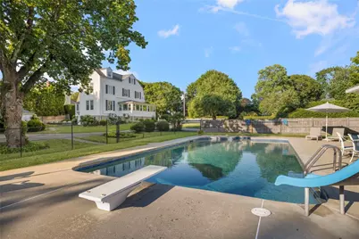 127 Beacon Avenue, Warwick, RI 02889 - Photo 8