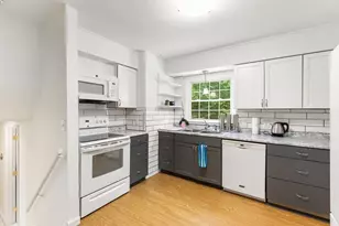 47 Gentian Dr, South Kingstown, RI 02879 - Photo 10