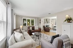 8 Pineridge Dr, Smithfield, RI 02917 - Photo 18