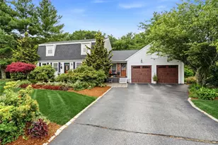 8 Pineridge Dr, Smithfield, RI 02917 - Photo 4
