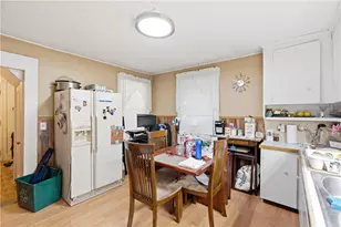 14 Garfield Ave, East Providence, RI 02916 - Photo 4