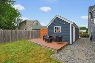 82 Leroy Dr, East Providence, RI 02915 - Photo 24