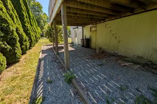 118 Center Ave, Middletown, RI 02842 - Photo 38