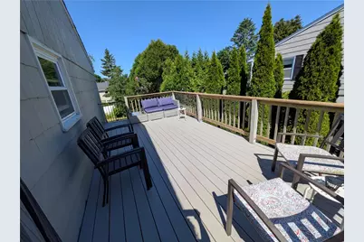 118 Center Avenue, Middletown, RI 02842 - Photo 18