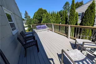 118 Center Ave, Middletown, RI 02842 - Photo 18