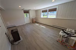 118 Center Ave, Middletown, RI 02842 - Photo 24