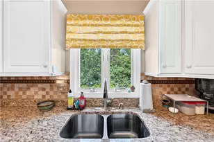 266 Scituate Ave, Cranston, RI 02921 - Photo 8