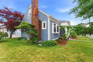 12 Gilmore St, Pawtucket, RI 02861 - Photo 4