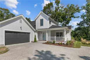 561 Bristol Ferry Rd, Portsmouth, RI 02871 - Photo 1