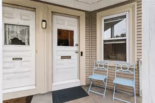 206 Rochambeau Ave, Providence, RI 02906 - Photo 4