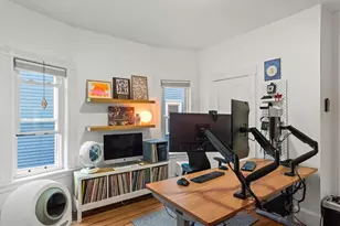 206 Rochambeau Ave, Providence, RI 02906 - Photo 26