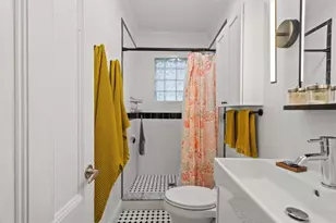 206 Rochambeau Ave, Providence, RI 02906 - Photo 24