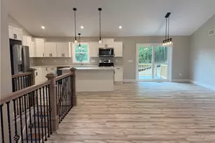 50 Hope Furnace Rd, Coventry, RI 02816 - Photo 8