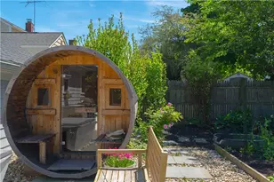 23 Dyer St, Warren, RI 02885 - Photo 36