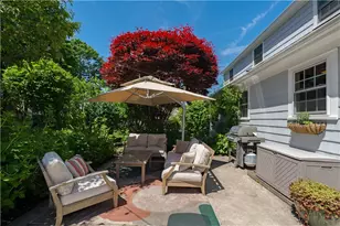 23 Dyer St, Warren, RI 02885 - Photo 38