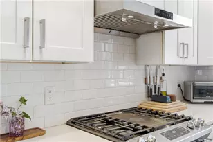 23 Dyer St, Warren, RI 02885 - Photo 4