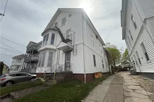 71 S Bend St, Pawtucket, RI 02860 - Photo 2