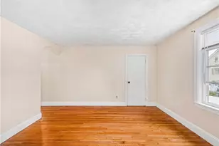 10 Booth Ave, Pawtucket, RI 02861 - Photo 32