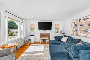 393 Sharon St, Providence, RI 02908 - Photo 10
