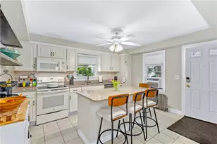 393 Sharon St, Providence, RI 02908 - Photo 8