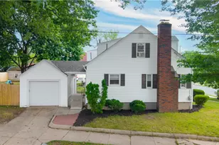 393 Sharon St, Providence, RI 02908 - Photo 4