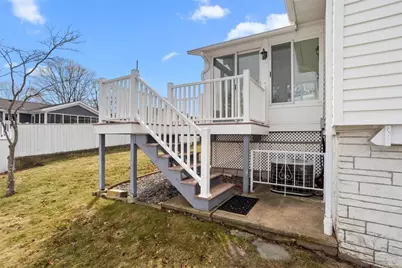 30 Dover Avenue, East Providence, RI 02914 - Photo 38