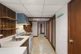 30 Dover Ave, East Providence, RI 02914 - Photo 32