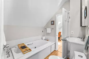 105 Ballston Ave, Pawtucket, RI 02861 - Photo 24