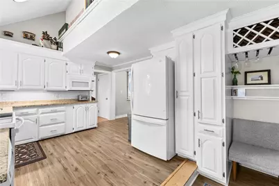 105 Ballston Avenue, Pawtucket, RI 02861 - Photo 12