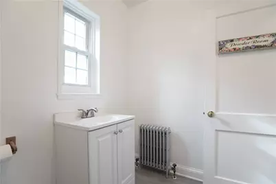 546 Main Street, Warren, RI 02885 - Photo 12