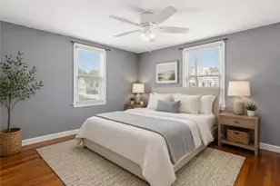 39 Gloria St, Pawtucket, RI 02861 - Photo 8