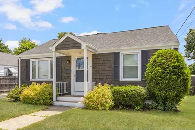 39 Gloria Street, Pawtucket, RI 02861 - Photo 16