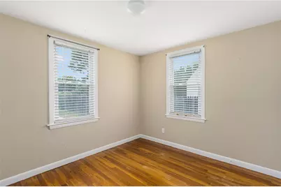 39 Gloria Street, Pawtucket, RI 02861 - Photo 10