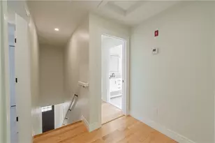 31 Tucker St, Warwick, RI 02886 - Photo 18