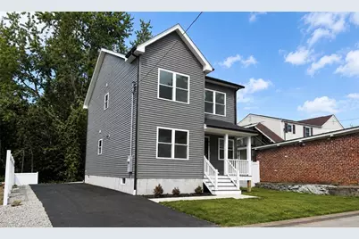 31 Tucker Street, Warwick, RI 02886 - Photo 2