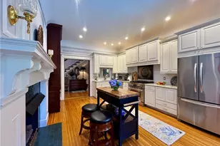 24 Walnut St, Pawtucket, RI 02860 - Photo 10
