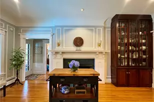 24 Walnut St, Pawtucket, RI 02860 - Photo 10