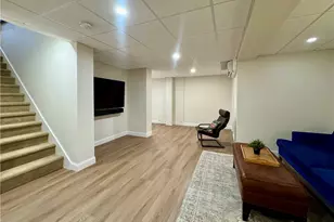 24 Walnut St, Pawtucket, RI 02860 - Photo 28