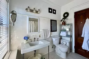 24 Walnut St, Pawtucket, RI 02860 - Photo 26