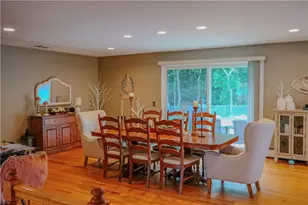 42 Elmdale Ave, Johnston, RI 02919 - Photo 4