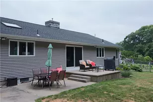 42 Elmdale Ave, Johnston, RI 02919 - Photo 16