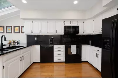 4480 Post Road #7, Warwick, RI 02818 - Photo 12