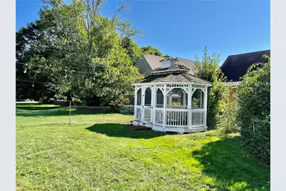 27 South Shore Road, Little Compton, RI 02837 - Photo 20