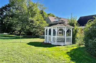 27 S Shore Rd, Little Compton, RI 02837 - Photo 20