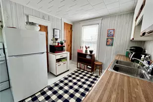 27 S Shore Rd, Little Compton, RI 02837 - Photo 4