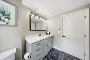 25 Dinonsie Way, South Kingstown, RI 02879 - Photo 20